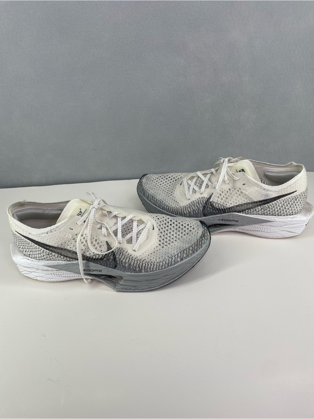Nike ZoomX Vaporfly 3 Low Top FlyKnit White/Gray/Black Womens 10.5 DV4130-100
